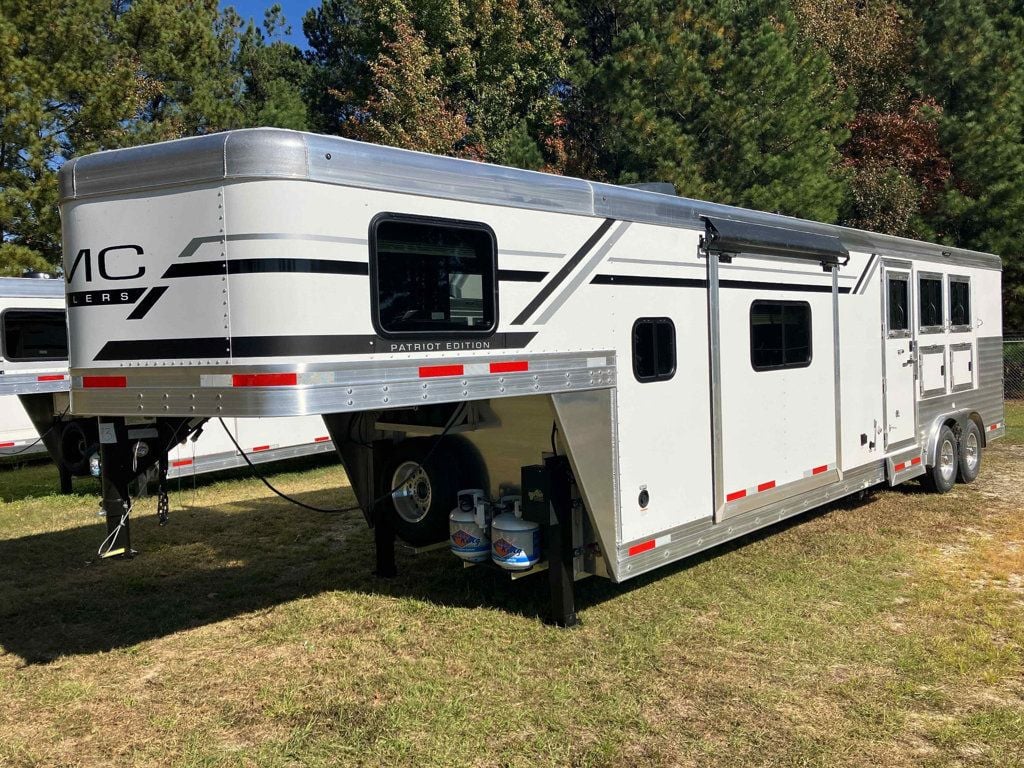 2025 SMC 3 Horse Slant 13' Living Quarters w/ Slide Patriot  - 22744330 - 0