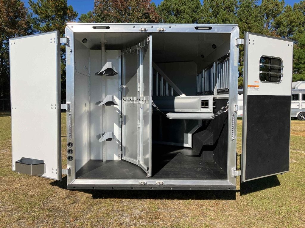 2025 SMC 3 Horse Slant 13' Living Quarters w/ Slide Patriot  - 22744330 - 3