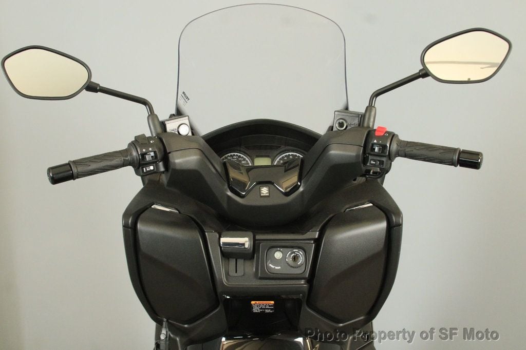 2025 Suzuki Burgman 400 1 In Stock Now! - 22576240 - 6