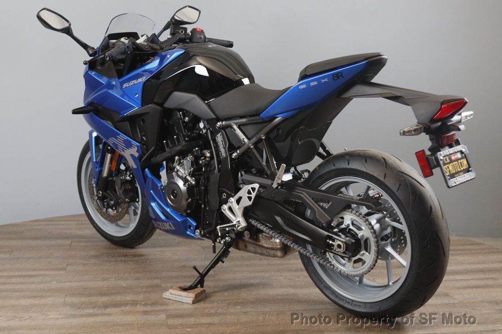 2025 Suzuki GSX-8R INVENTORY-CLEARANCE - 22833289 - 9