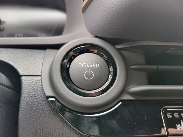 2025 Toyota Crown Signia Limited AWD - 22919753 - 8