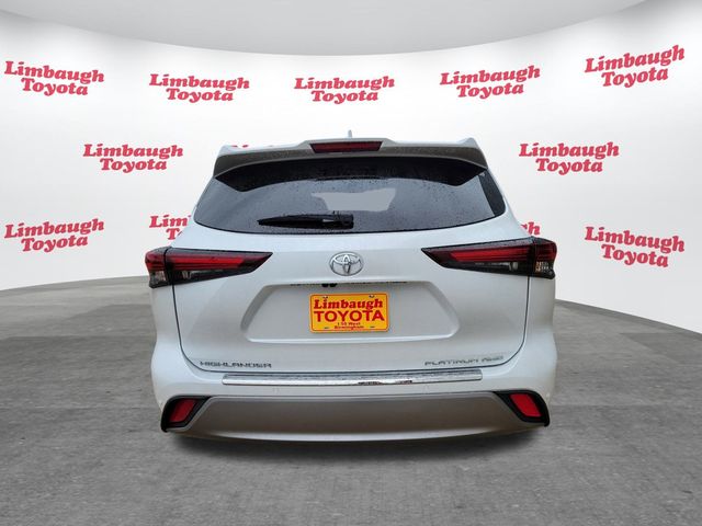 2025 Toyota Highlander Platinum AWD - 22936740 - 12