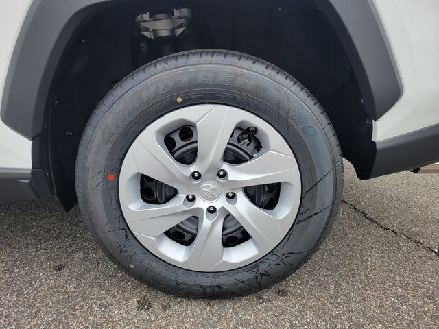 2025 Toyota RAV4 LE FWD - 22952024 - 13