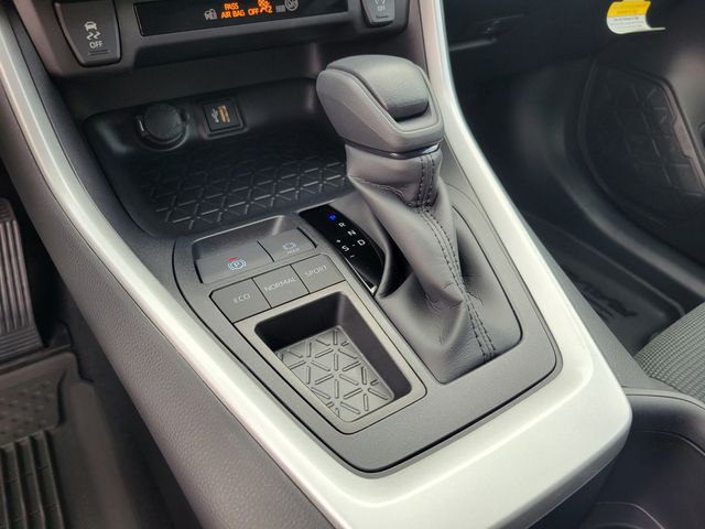 2025 Toyota RAV4 LE FWD - 22955773 - 4