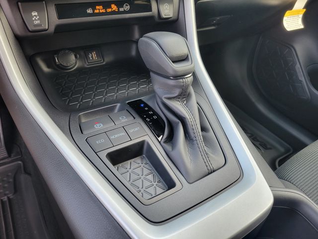 2025 Toyota RAV4 LE FWD - 22962604 - 4