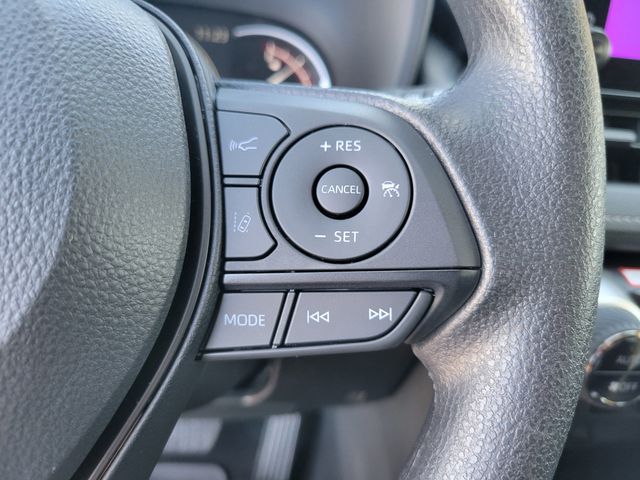 2025 Toyota RAV4 XLE FWD - 22946108 - 10