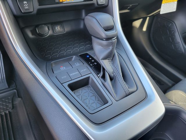 2025 Toyota RAV4 XLE FWD - 22958976 - 5