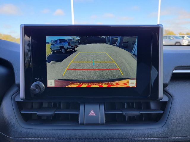 2025 Toyota RAV4 XLE FWD - 22958976 - 6