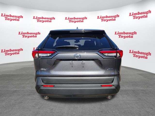 2025 Toyota RAV4 XLE FWD - 22965731 - 12