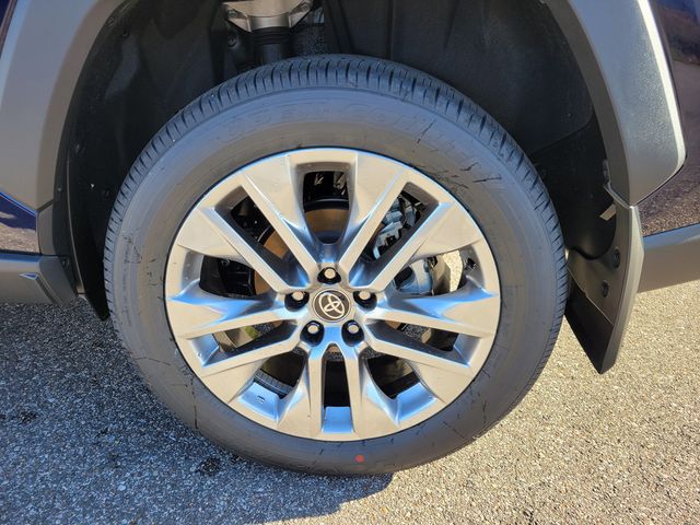 2025 Toyota RAV4 XLE Premium AWD - 22950484 - 15