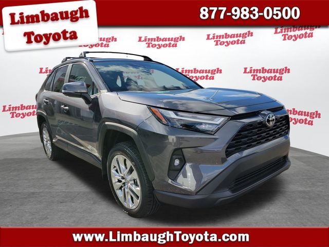 2025 Toyota RAV4 XLE Premium FWD - 22940137 - 0