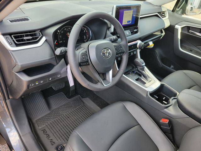 2025 Toyota RAV4 XLE Premium FWD - 22940137 - 2