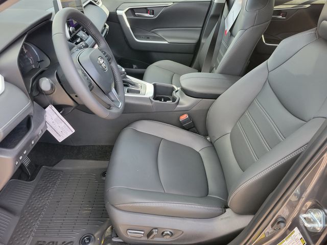 2025 Toyota RAV4 XLE Premium FWD - 22940137 - 3