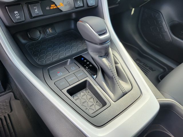 2025 Toyota RAV4 XLE Premium FWD - 22940137 - 5