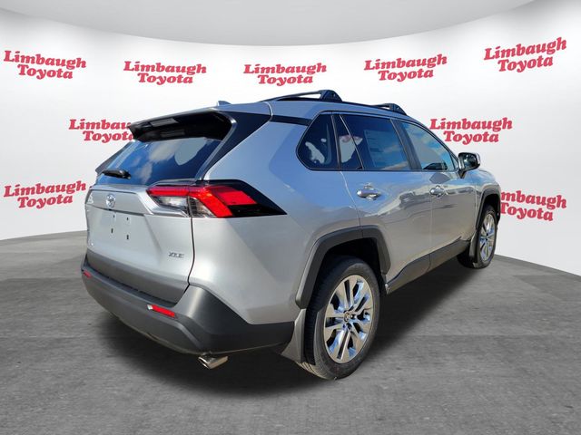 2025 Toyota RAV4 XLE Premium FWD - 22945571 - 11
