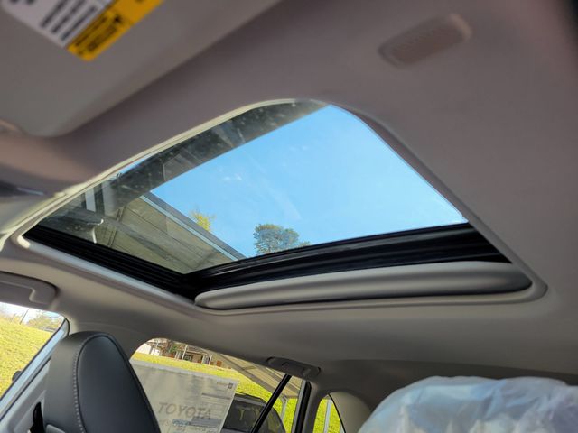 2025 Toyota RAV4 XLE Premium FWD - 22945571 - 14