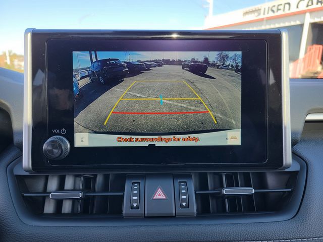 2025 Toyota RAV4 XLE Premium FWD - 22945590 - 8