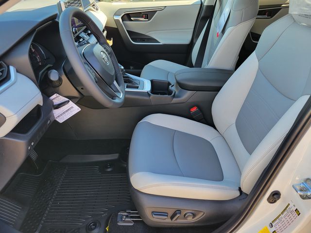 2025 Toyota RAV4 XLE Premium FWD - 22950474 - 3