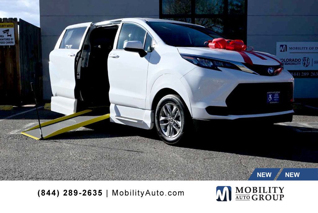 2025 Toyota Sienna LE AWD 8-Passenger - 22951136 | Video 1