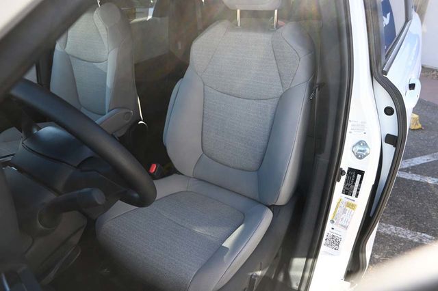 2025 Toyota Sienna LE AWD 8-Passenger - 22951136 - 13