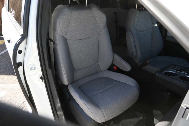 2025 Toyota Sienna LE AWD 8-Passenger - 22951136 - 15