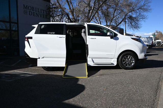2025 Toyota Sienna LE AWD 8-Passenger - 22951136 - 16