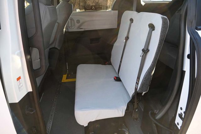 2025 Toyota Sienna LE AWD 8-Passenger - 22951136 - 27