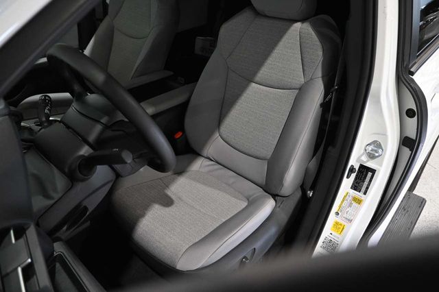 2025 Toyota Sienna LE FWD 8-Passenger - 23008612 - 13