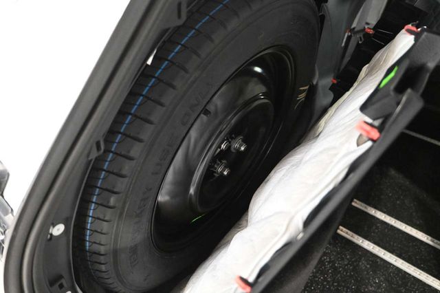 2025 Toyota Sienna LE FWD 8-Passenger - 23008612 - 23