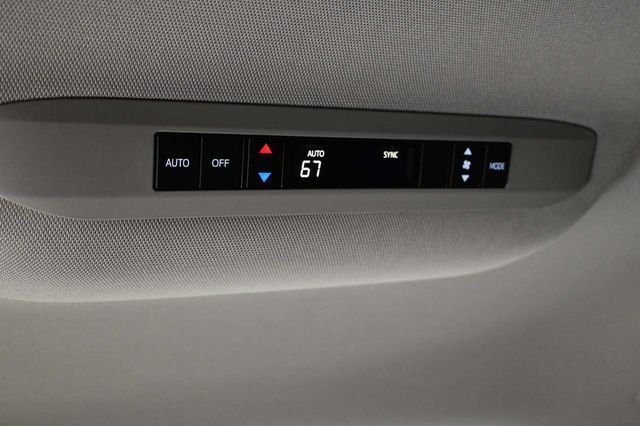 2025 Toyota Sienna LE FWD 8-Passenger - 23008612 - 25