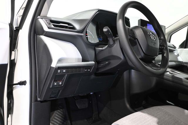 2025 Toyota Sienna LE FWD 8-Passenger - 23008612 - 27