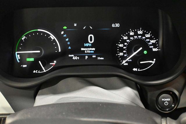 2025 Toyota Sienna LE FWD 8-Passenger - 23008612 - 32