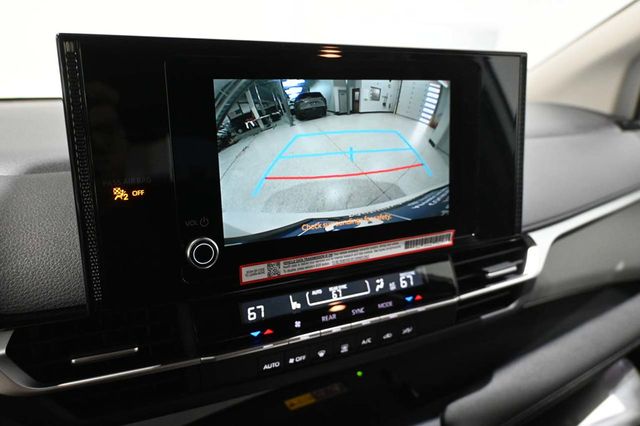 2025 Toyota Sienna LE FWD 8-Passenger - 23008612 - 33