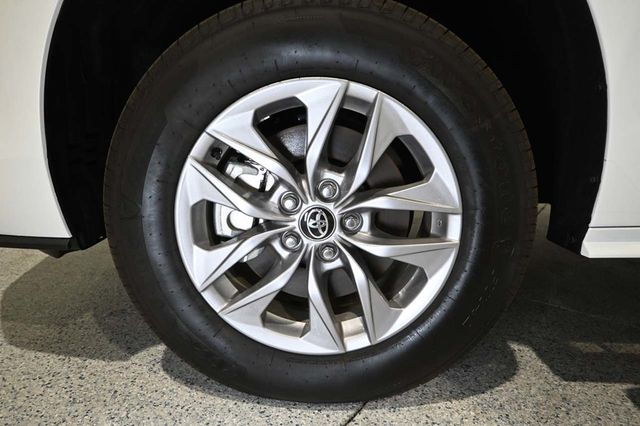 2025 Toyota Sienna LE FWD 8-Passenger - 23008613 - 11