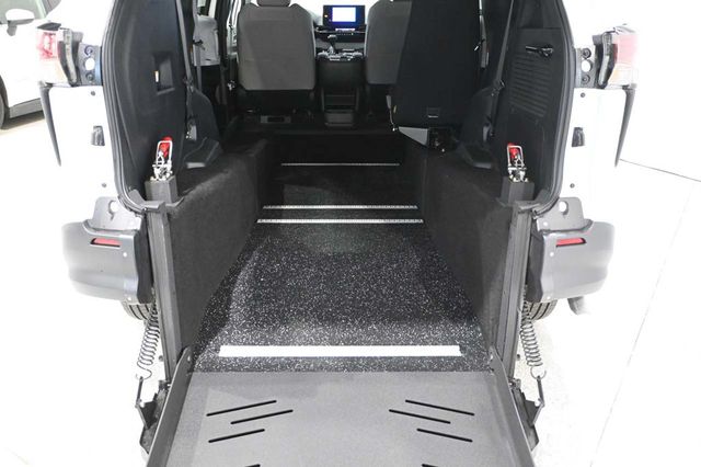 2025 Toyota Sienna LE FWD 8-Passenger - 23008613 - 18