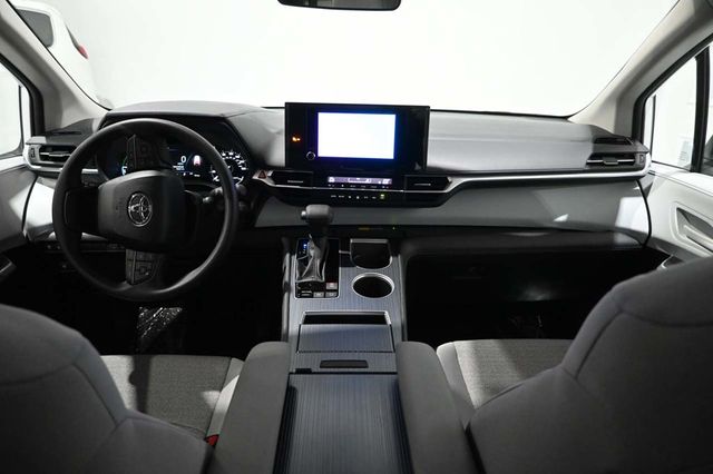 2025 Toyota Sienna LE FWD 8-Passenger - 23008613 - 20