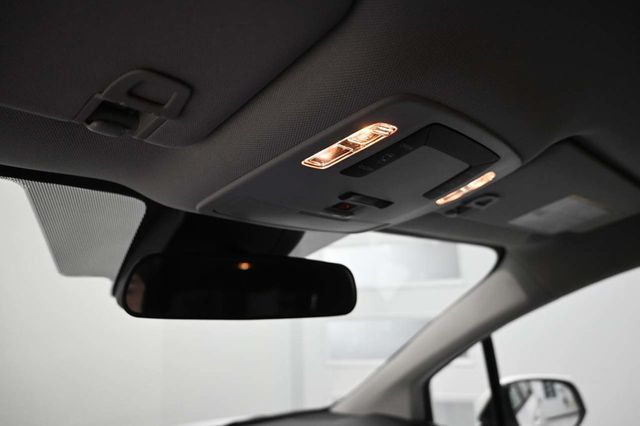 2025 Toyota Sienna LE FWD 8-Passenger - 23008613 - 28