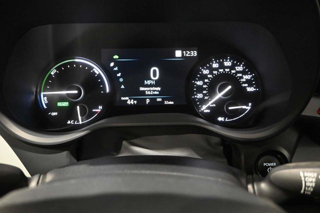 2025 Toyota Sienna LE FWD 8-Passenger - 23008613 - 32