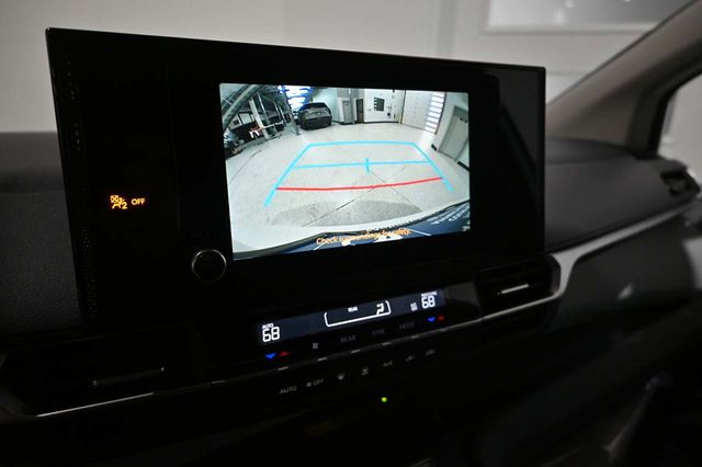 2025 Toyota Sienna LE FWD 8-Passenger - 23008613 - 33