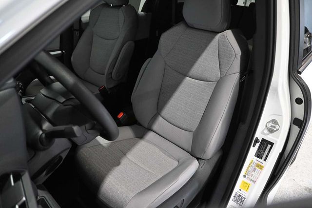 2025 Toyota Sienna LE FWD 8-Passenger - 23008614 - 13