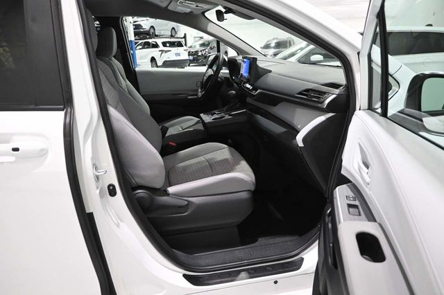2025 Toyota Sienna LE FWD 8-Passenger - 23008614 - 14