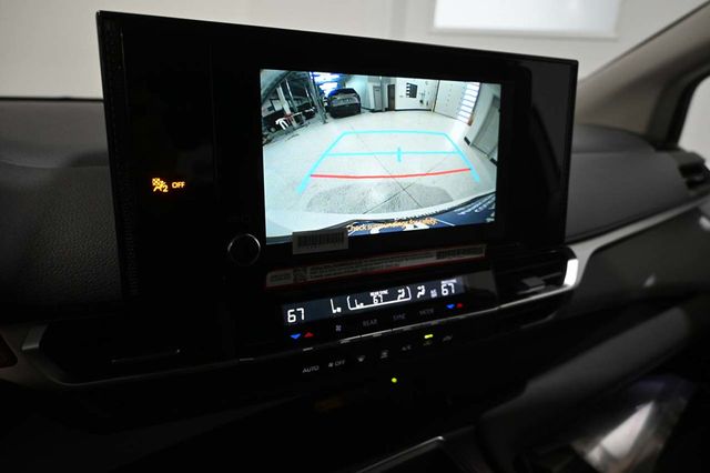 2025 Toyota Sienna LE FWD 8-Passenger - 23008614 - 39