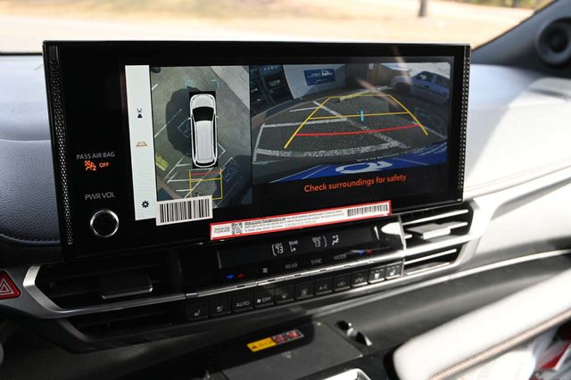 2025 Toyota Sienna Platinum AWD 7-Passenger - 22997872 - 36