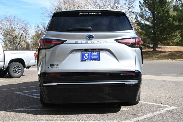2025 Toyota Sienna Platinum AWD 7-Passenger - 22997872 - 6