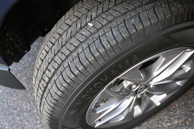 2025 Toyota Sienna XLE AWD 7-Passenger - 22945228 - 10