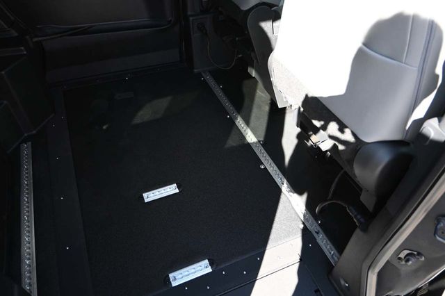 2025 Toyota Sienna XLE AWD 7-Passenger - 22945228 - 18