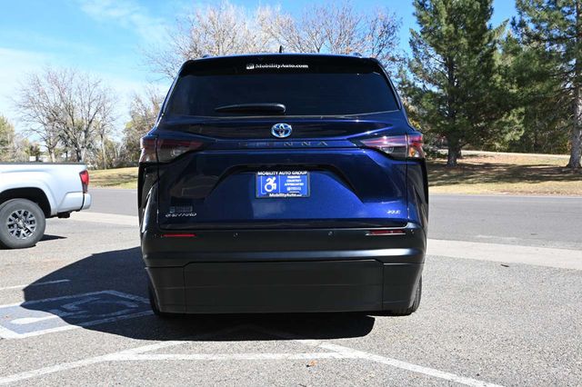 2025 Toyota Sienna XLE AWD 7-Passenger - 22945228 - 6