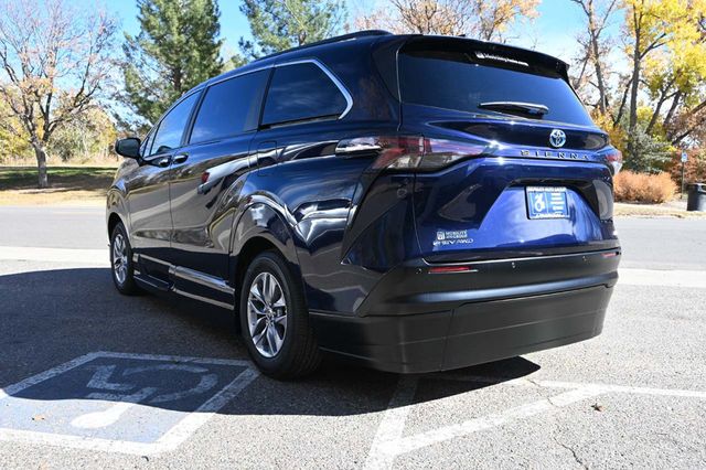 2025 Toyota Sienna XLE AWD 7-Passenger - 22945228 - 7