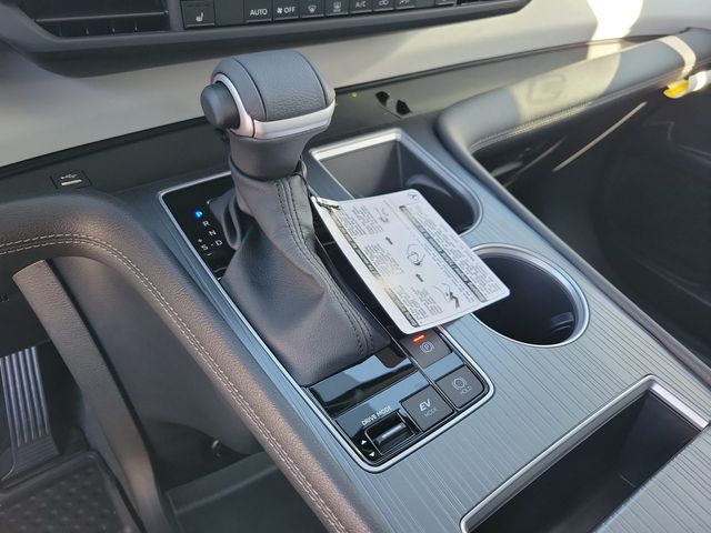 2025 Toyota Sienna XLE FWD 8-Passenger - 22950475 - 6