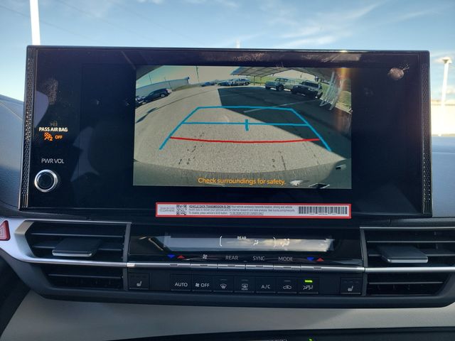 2025 Toyota Sienna XLE FWD 8-Passenger - 22950475 - 8